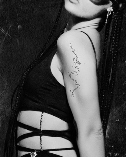 N°853 - Tatouage Papillon Ligne