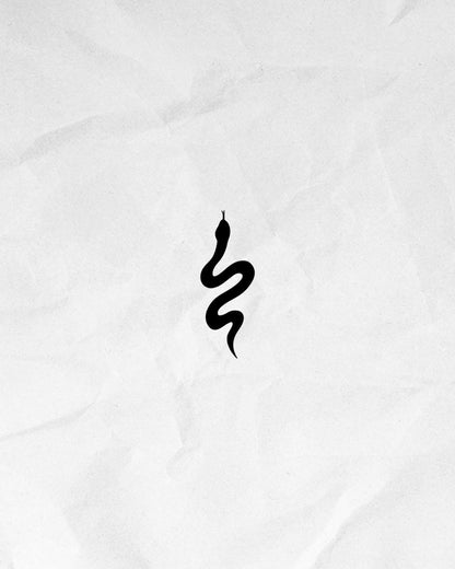 N°805 - Tatouage Serpent Minimaliste