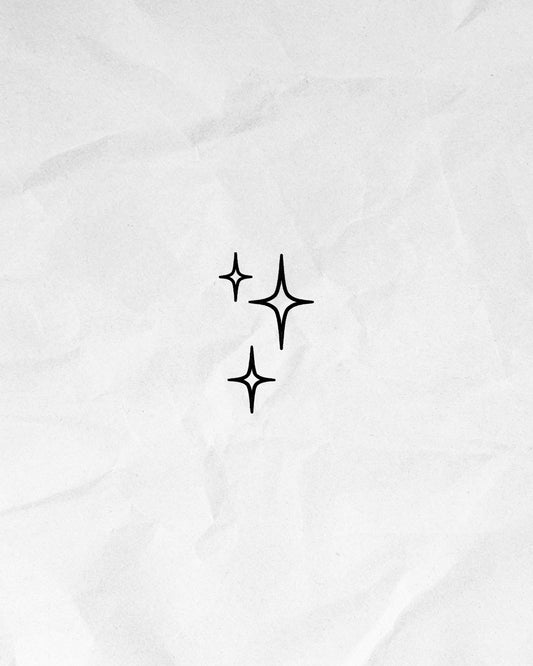 N°818 - Tatouage Étoiles Minimalistes