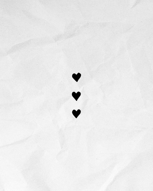 N°321 - Petits cœurs minimalistes