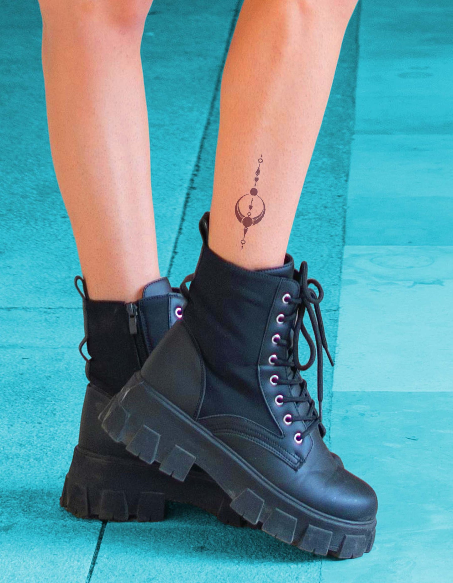 N°452 – Tatouage lune ornementale